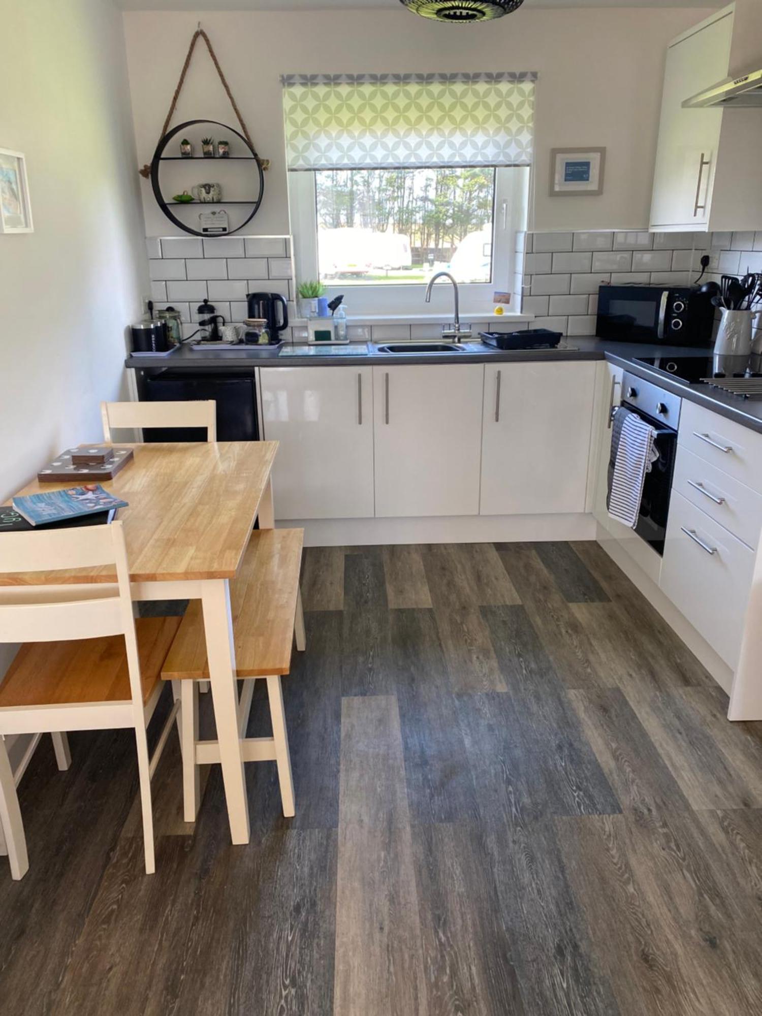 44 Gower Holiday Village Ty Gwyr Cosy 2 Bedroom Chalet Swansea Exteriör bild