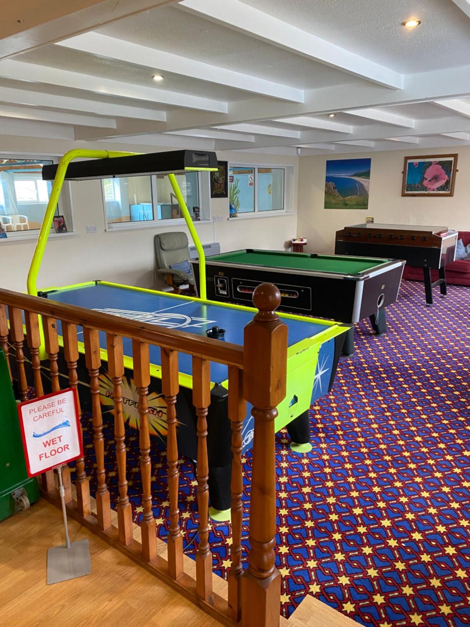 44 Gower Holiday Village Ty Gwyr Cosy 2 Bedroom Chalet Swansea Exteriör bild